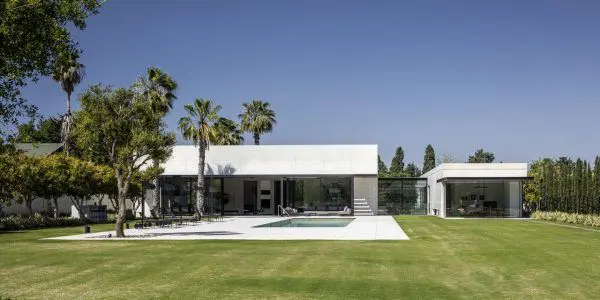 Минимализм из бетона